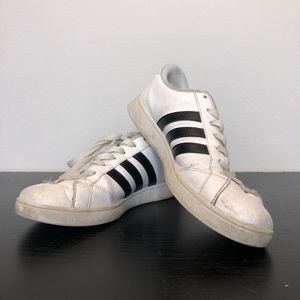 Adidas Sneakers